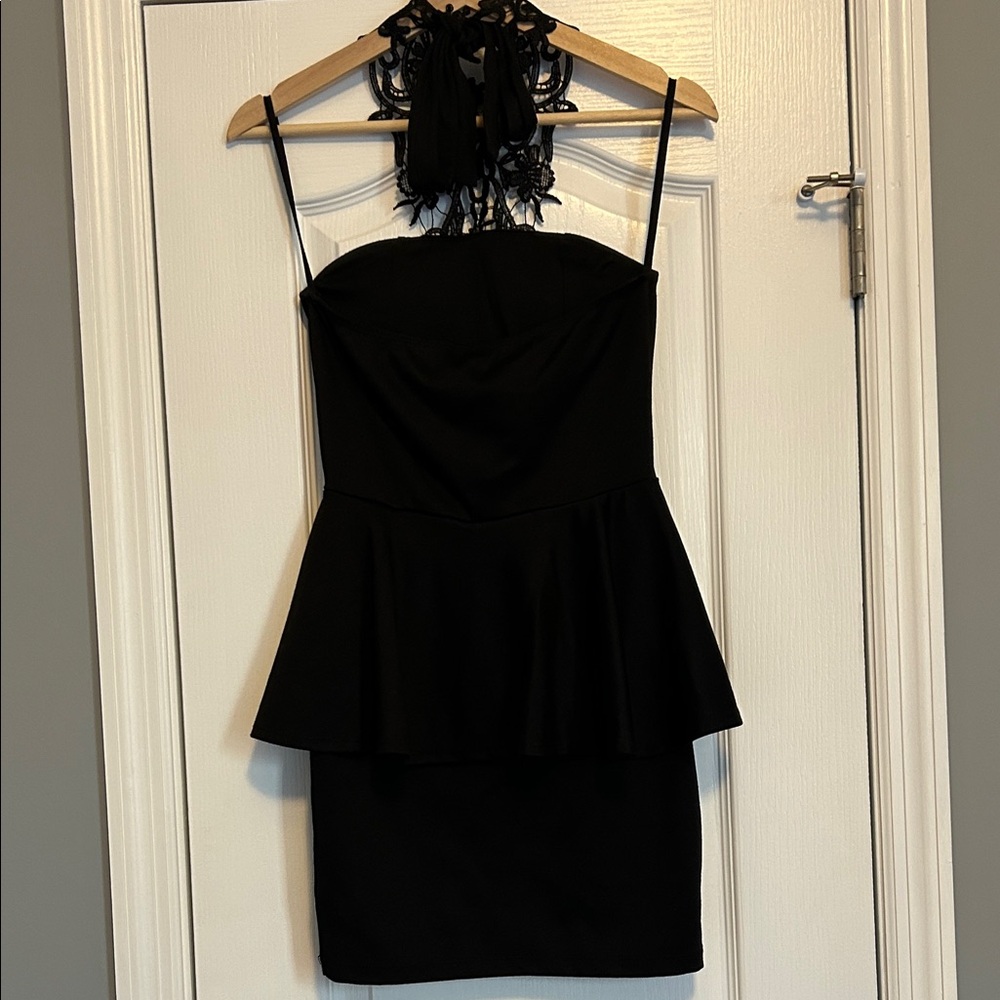 Windsor Black strapless Lace Halter detail  peplum Lace Mini Dress - Picture 6 of 16